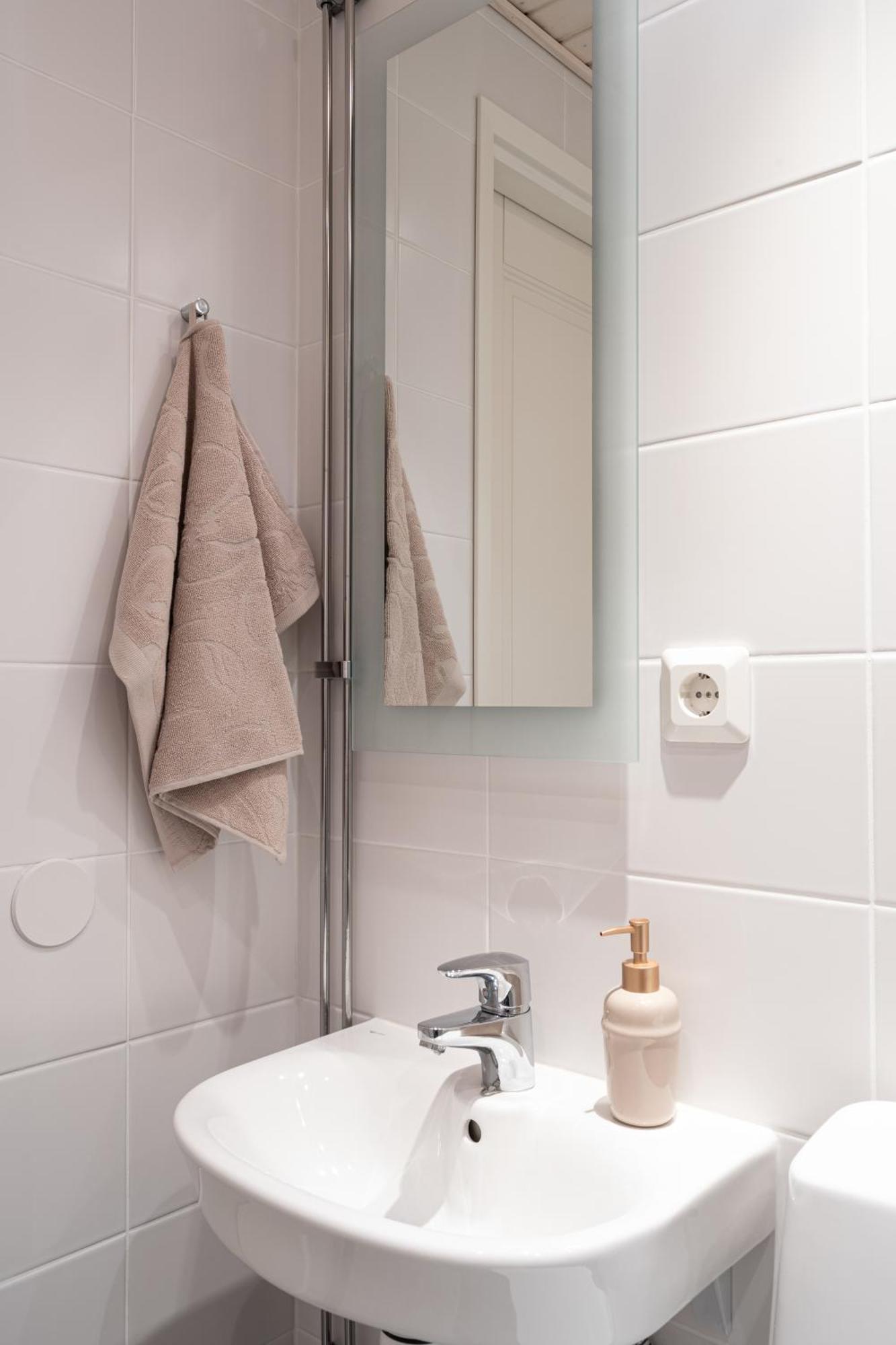 City Apartment Snowberry Rovaniemi Bagian luar foto